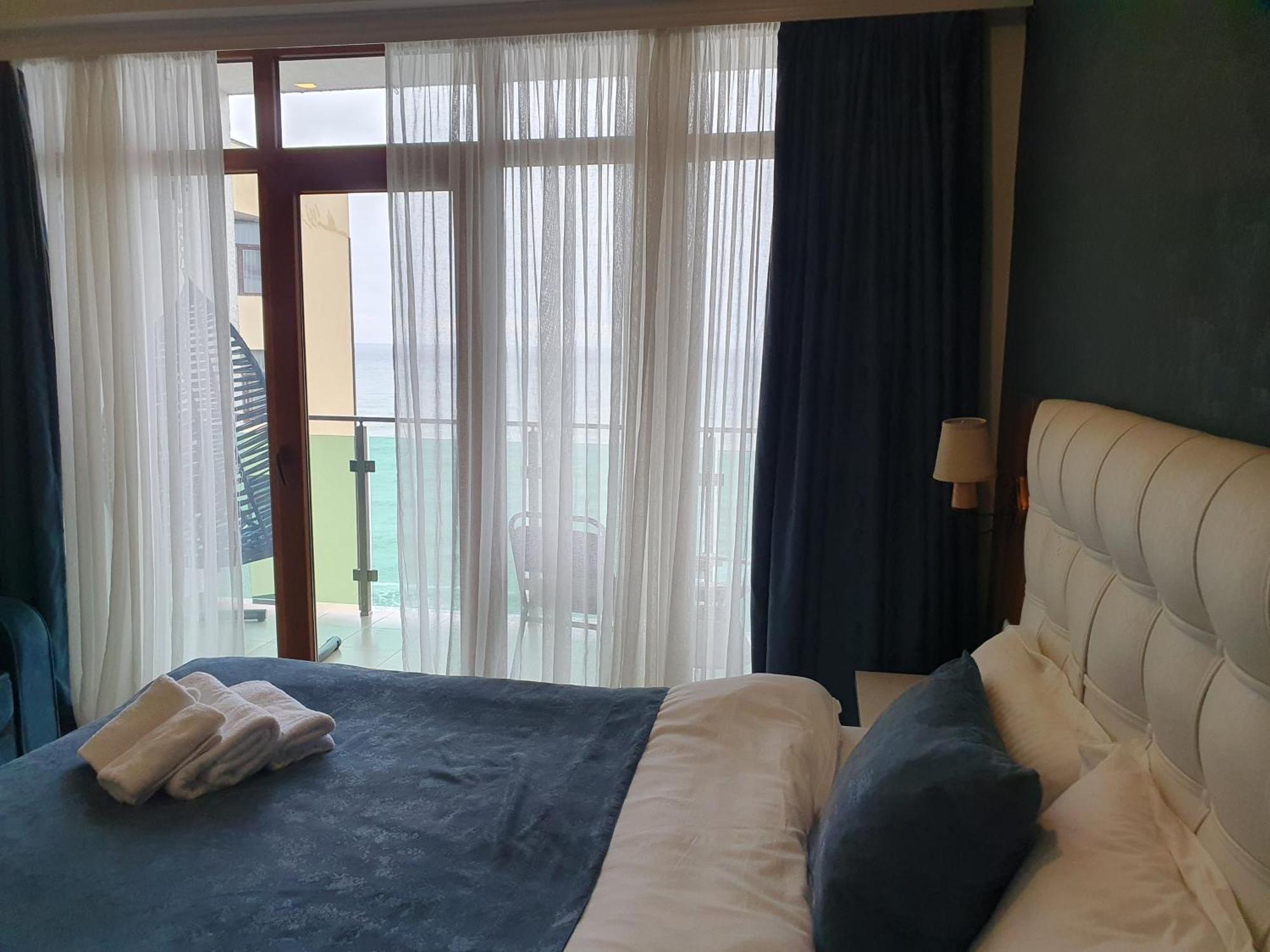 The Fresh Wave Hotel 바투미 외부 사진